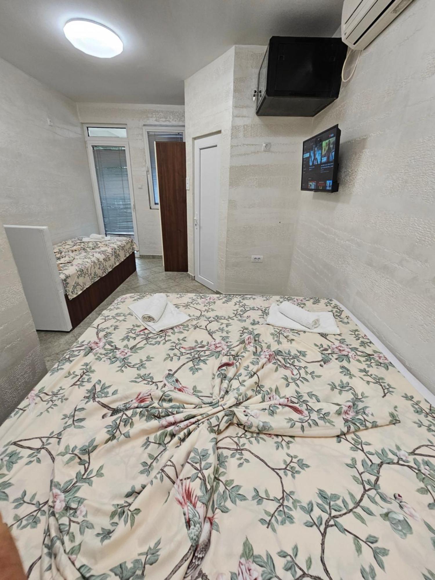 Apartmani Vila Ebra Утьеха Экстерьер фото