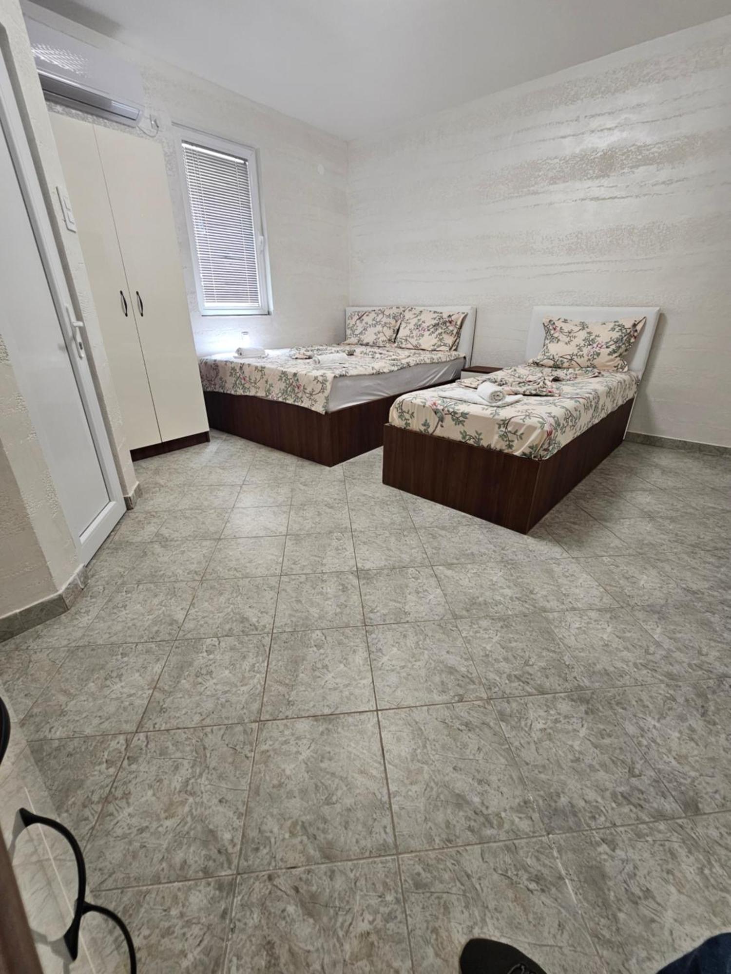 Apartmani Vila Ebra Утьеха Экстерьер фото