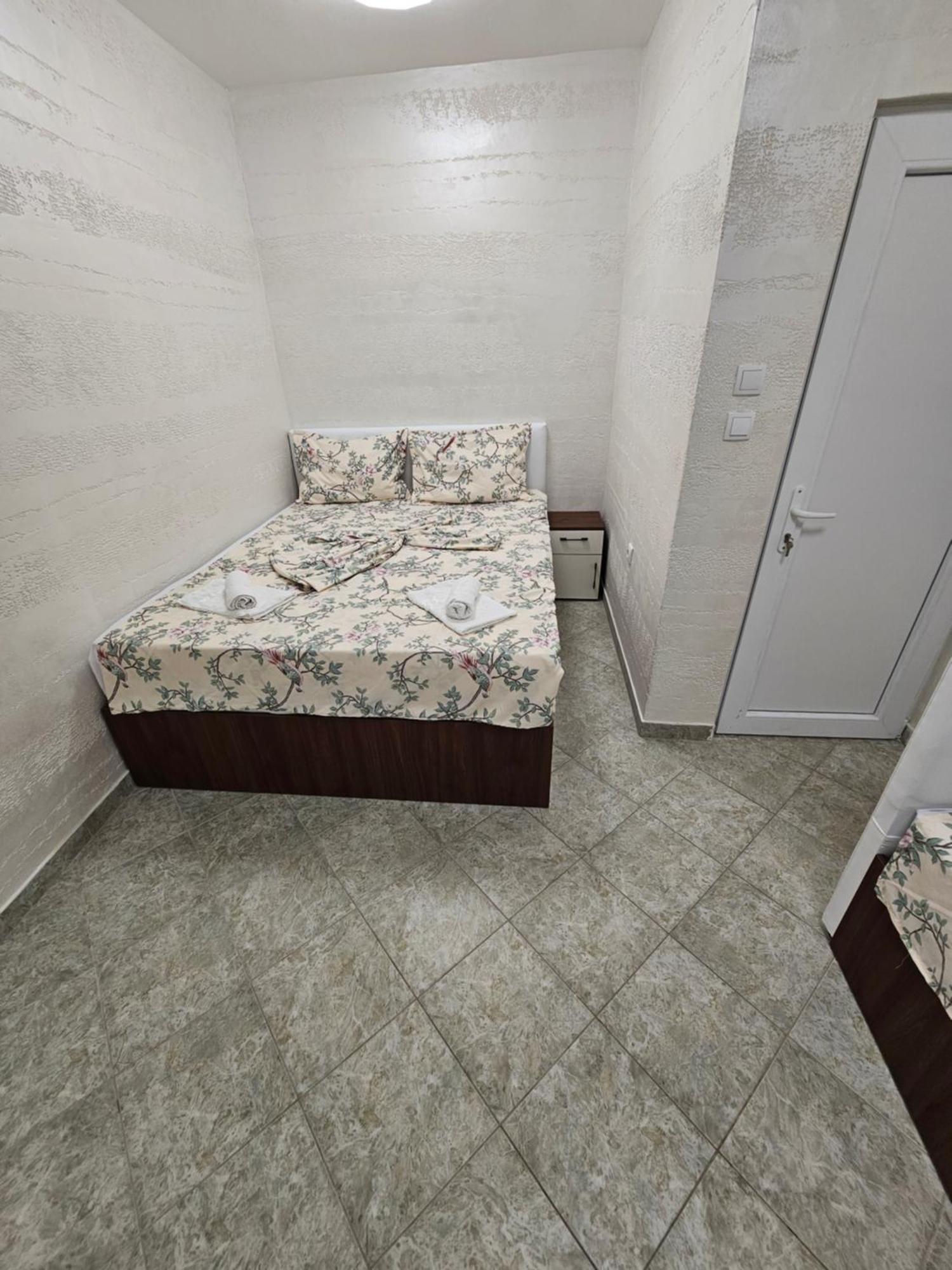Apartmani Vila Ebra Утьеха Экстерьер фото