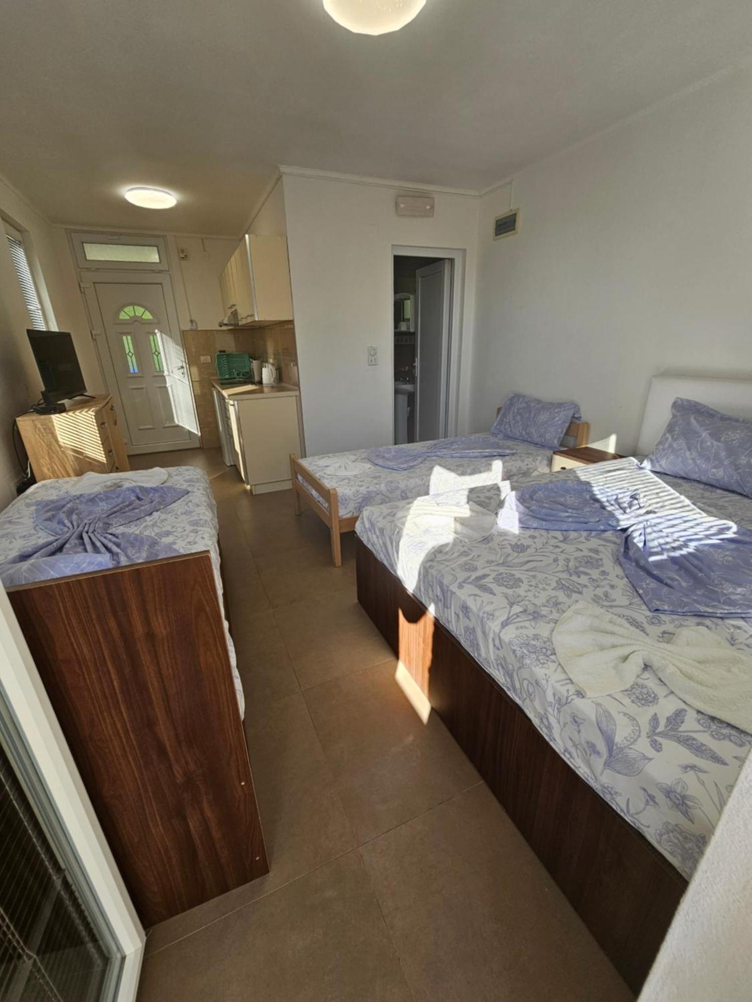 Apartmani Vila Ebra Утьеха Экстерьер фото